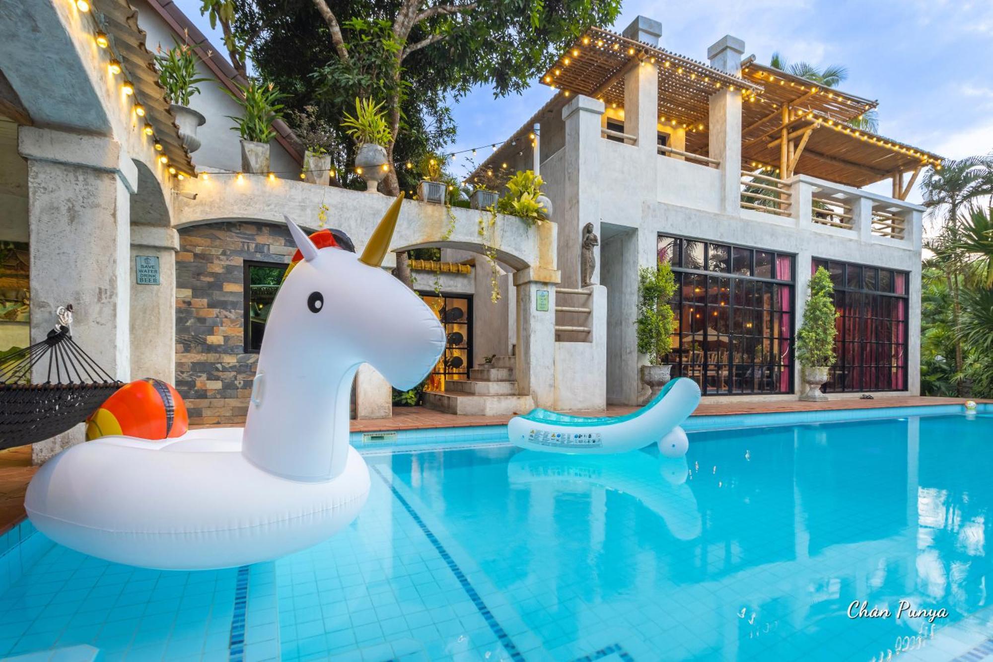 Baanpong Lodge San Kamphaeng Dış mekan fotoğraf