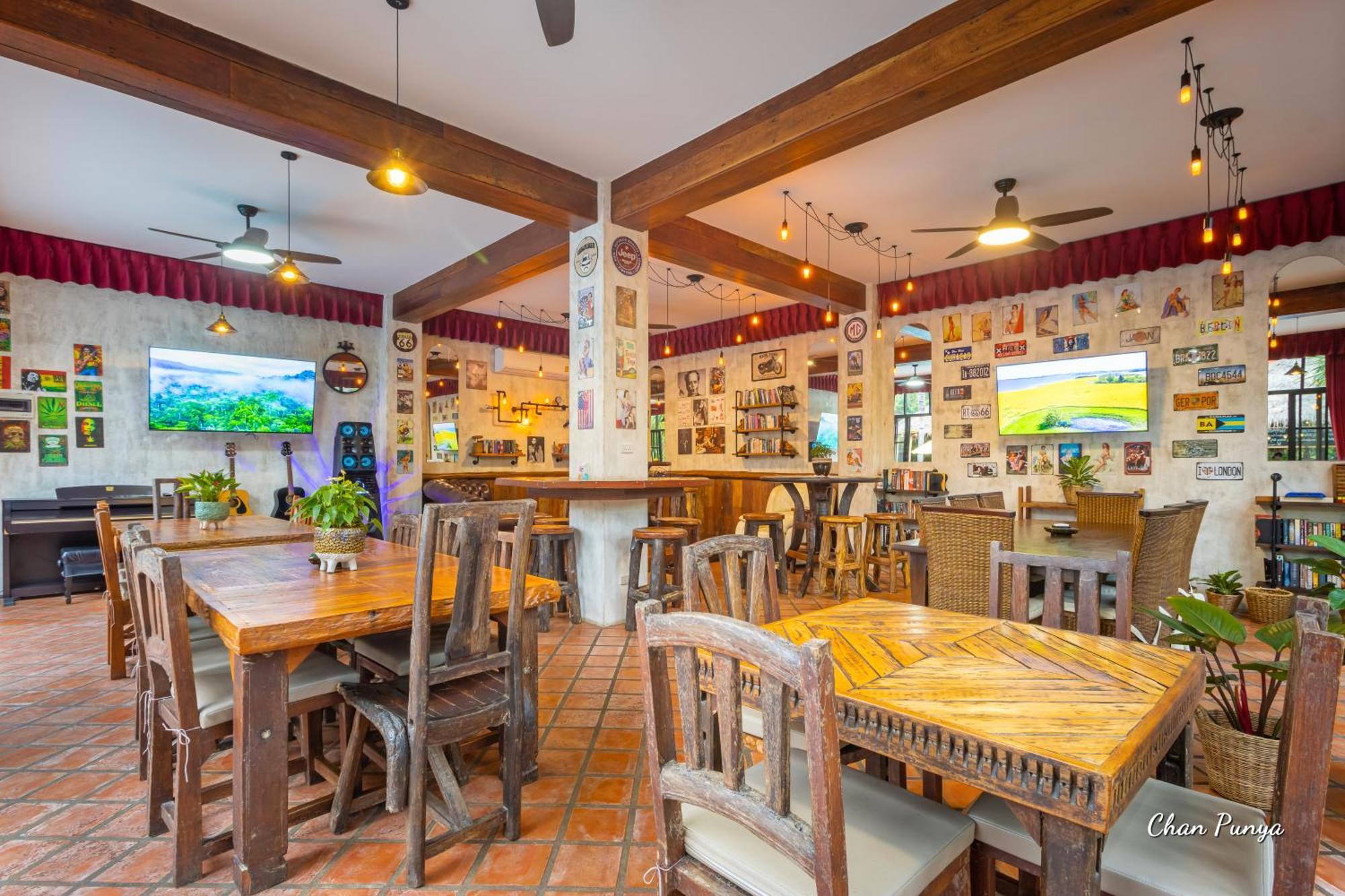 Baanpong Lodge San Kamphaeng Dış mekan fotoğraf