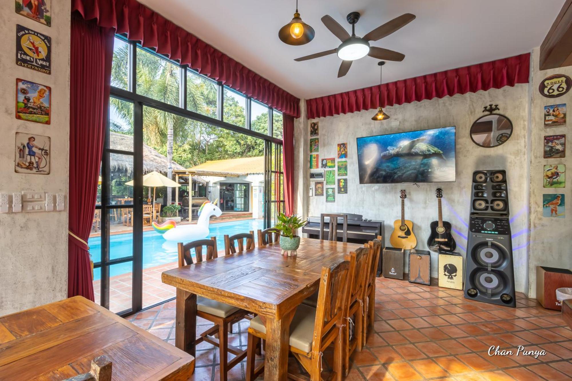 Baanpong Lodge San Kamphaeng Dış mekan fotoğraf