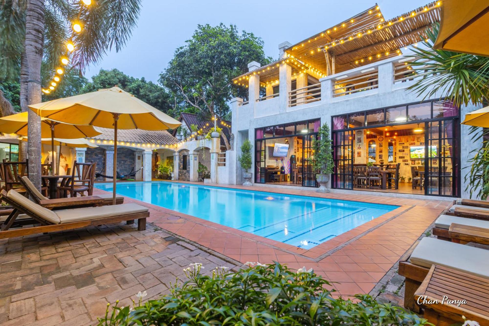 Baanpong Lodge San Kamphaeng Dış mekan fotoğraf